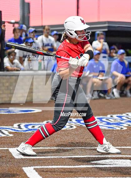 Thumbnail 2 in Barbers Hill vs Lake Belton (UIL 5A Region III Semifinal) photogallery.