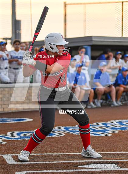 Thumbnail 3 in Barbers Hill vs Lake Belton (UIL 5A Region III Semifinal) photogallery.