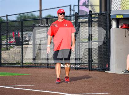 Thumbnail 2 in Barbers Hill vs Lake Belton (UIL 5A Region III Semifinal) photogallery.