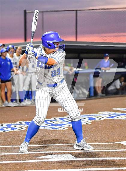 Thumbnail 2 in Barbers Hill vs Lake Belton (UIL 5A Region III Semifinal) photogallery.