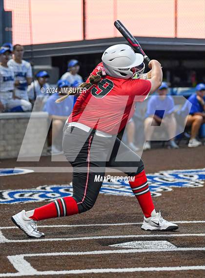 Thumbnail 2 in Barbers Hill vs Lake Belton (UIL 5A Region III Semifinal) photogallery.