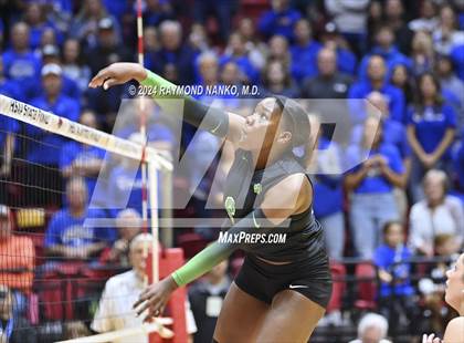 Thumbnail 2 in Yorktown vs. Carroll (IHSAA 4A State Final)   photogallery.