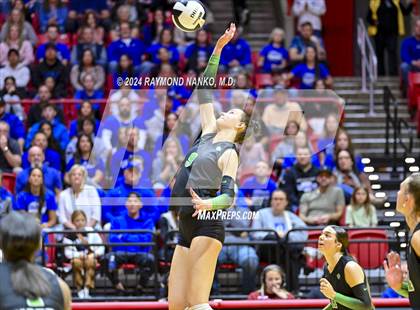Thumbnail 3 in Yorktown vs. Carroll (IHSAA 4A State Final)   photogallery.