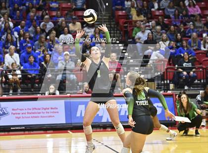 Thumbnail 3 in Yorktown vs. Carroll (IHSAA 4A State Final)   photogallery.