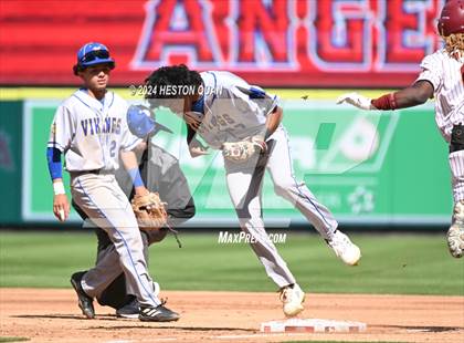 Thumbnail 1 in Moreno Valley vs. Woodrow Wilson (Halo Classic) photogallery.