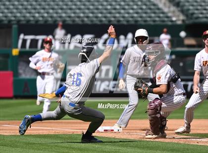 Thumbnail 2 in Moreno Valley vs. Woodrow Wilson (Halo Classic) photogallery.