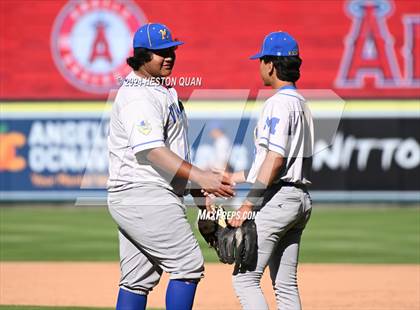 Thumbnail 3 in Moreno Valley vs. Woodrow Wilson (Halo Classic) photogallery.