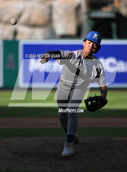 Thumbnail 2 in Moreno Valley vs. Woodrow Wilson (Halo Classic) photogallery.