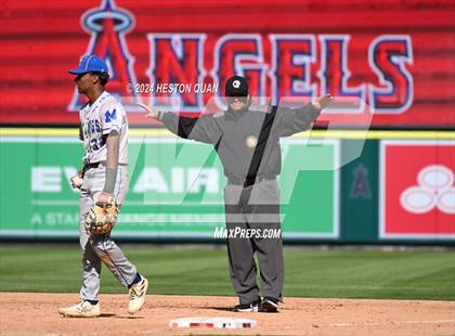Thumbnail 3 in Moreno Valley vs. Woodrow Wilson (Halo Classic) photogallery.