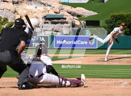 Thumbnail 1 in Moreno Valley vs. Woodrow Wilson (Halo Classic) photogallery.