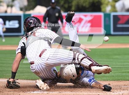 Thumbnail 2 in Moreno Valley vs. Woodrow Wilson (Halo Classic) photogallery.
