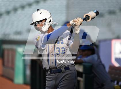 Thumbnail 2 in Moreno Valley vs. Woodrow Wilson (Halo Classic) photogallery.