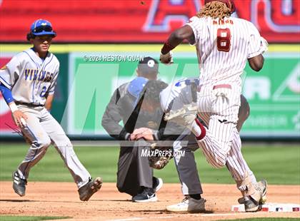 Thumbnail 3 in Moreno Valley vs. Woodrow Wilson (Halo Classic) photogallery.