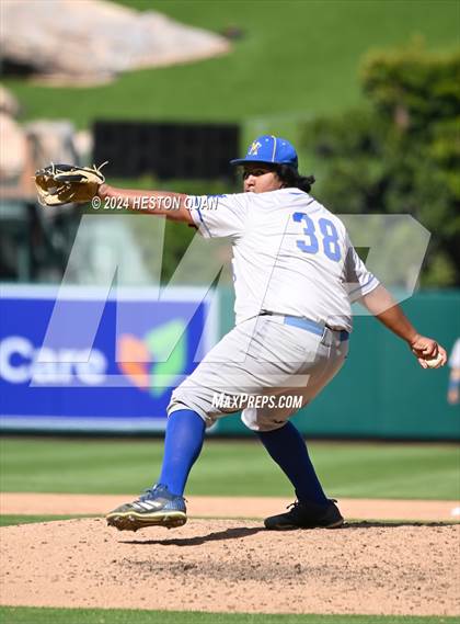 Thumbnail 1 in Moreno Valley vs. Woodrow Wilson (Halo Classic) photogallery.