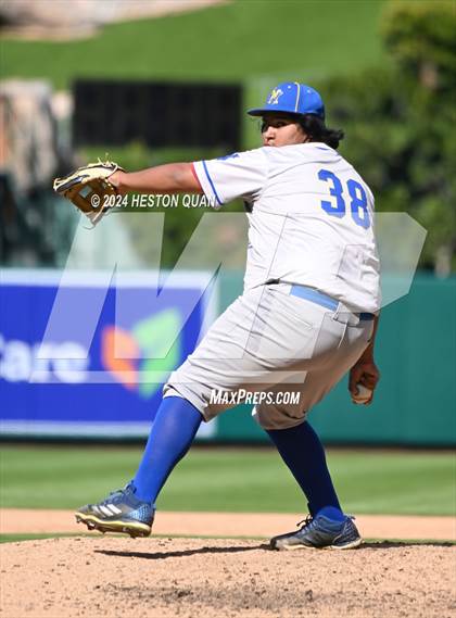Thumbnail 3 in Moreno Valley vs. Woodrow Wilson (Halo Classic) photogallery.