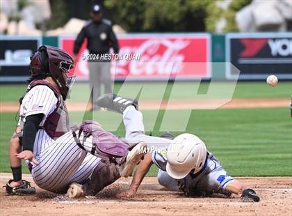 Thumbnail 2 in Moreno Valley vs. Woodrow Wilson (Halo Classic) photogallery.