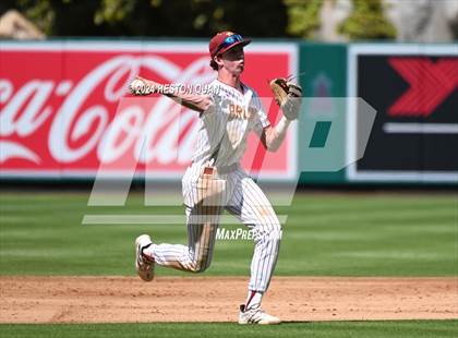 Thumbnail 2 in Moreno Valley vs. Woodrow Wilson (Halo Classic) photogallery.