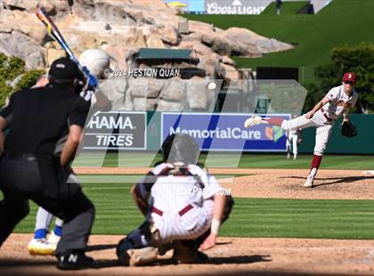 Thumbnail 2 in Moreno Valley vs. Woodrow Wilson (Halo Classic) photogallery.