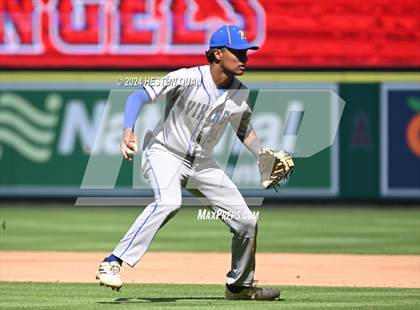 Thumbnail 3 in Moreno Valley vs. Woodrow Wilson (Halo Classic) photogallery.