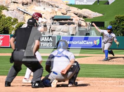Thumbnail 2 in Moreno Valley vs. Woodrow Wilson (Halo Classic) photogallery.