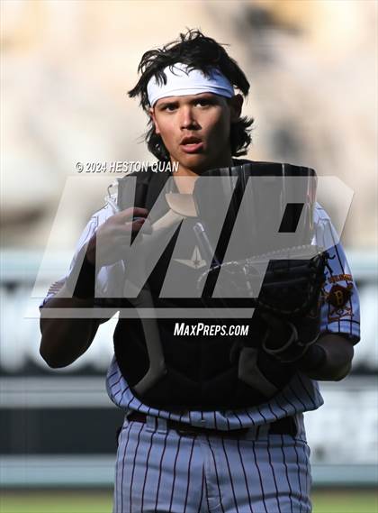 Thumbnail 2 in Moreno Valley vs. Woodrow Wilson (Halo Classic) photogallery.