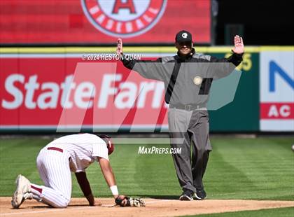 Thumbnail 1 in Moreno Valley vs. Woodrow Wilson (Halo Classic) photogallery.