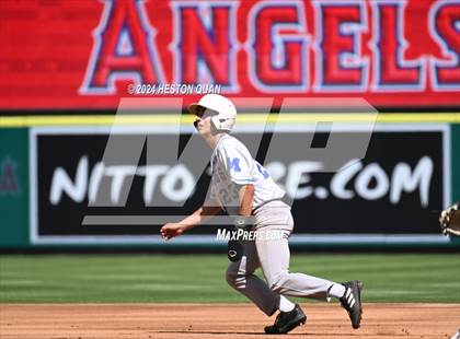 Thumbnail 2 in Moreno Valley vs. Woodrow Wilson (Halo Classic) photogallery.