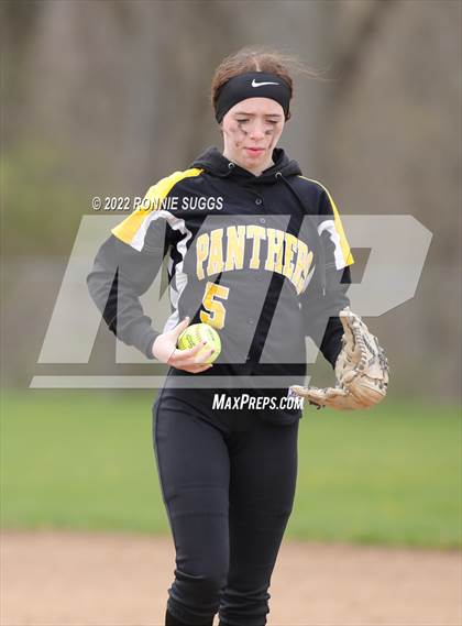 Thumbnail 3 in East Catholic @ East Windsor/SMSA photogallery.