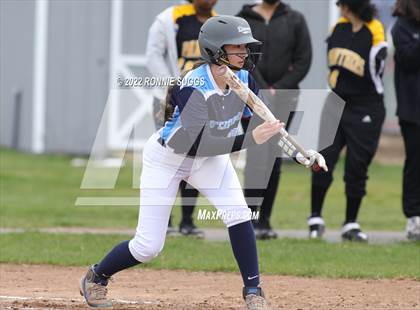 Thumbnail 2 in East Catholic @ East Windsor/SMSA photogallery.