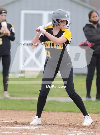 Thumbnail 3 in East Catholic @ East Windsor/SMSA photogallery.