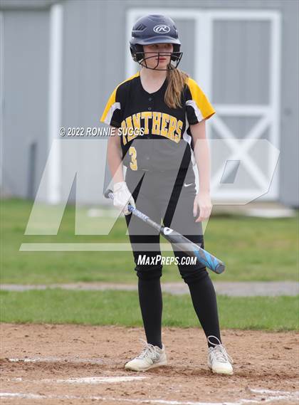 Thumbnail 1 in East Catholic @ East Windsor/SMSA photogallery.
