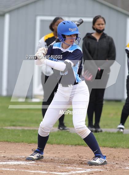 Thumbnail 3 in East Catholic @ East Windsor/SMSA photogallery.