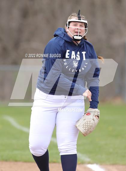 Thumbnail 3 in East Catholic @ East Windsor/SMSA photogallery.