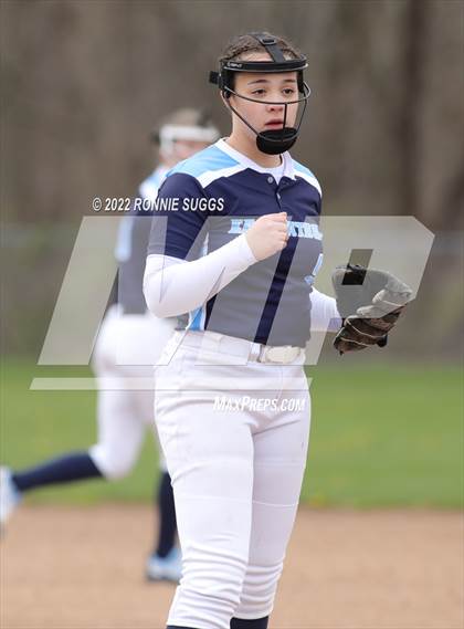 Thumbnail 2 in East Catholic @ East Windsor/SMSA photogallery.