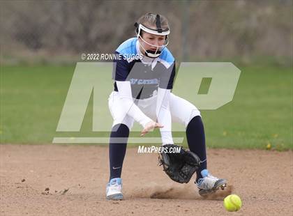 Thumbnail 1 in East Catholic @ East Windsor/SMSA photogallery.