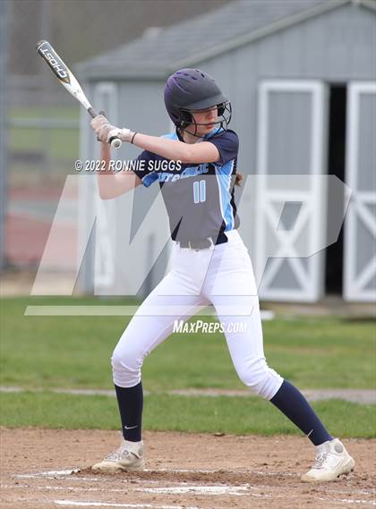Thumbnail 3 in East Catholic @ East Windsor/SMSA photogallery.