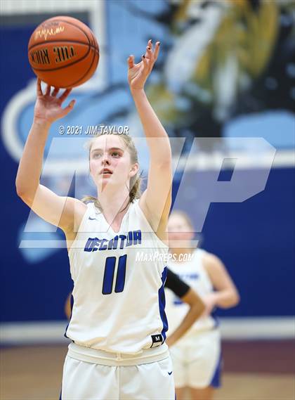 Thumbnail 1 in Decatur vs Brewer (Raising Cane's Chicken Lady Roo Christmas Classic) photogallery.