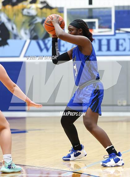 Thumbnail 3 in Decatur vs Brewer (Raising Cane's Chicken Lady Roo Christmas Classic) photogallery.