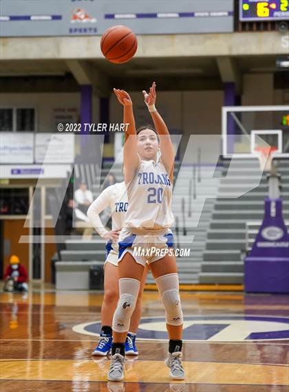 Thumbnail 3 in Indian Creek vs. Indianapolis Bishop Chatard (IHSAA 3A Regional Championship) photogallery.