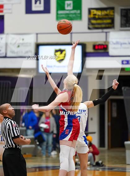 Thumbnail 1 in Indian Creek vs. Indianapolis Bishop Chatard (IHSAA 3A Regional Championship) photogallery.