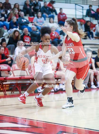 Thumbnail 1 in Center Grove @ Pike photogallery.