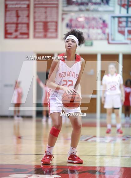 Thumbnail 1 in Center Grove @ Pike photogallery.