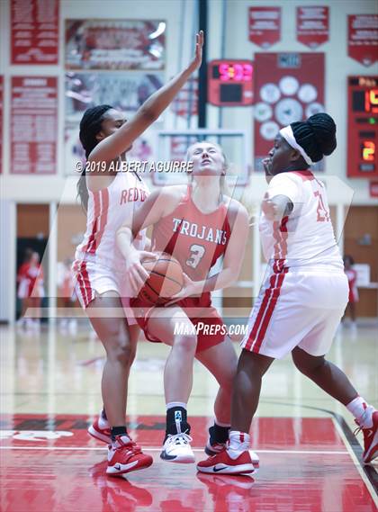 Thumbnail 2 in Center Grove @ Pike photogallery.