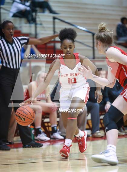 Thumbnail 1 in Center Grove @ Pike photogallery.