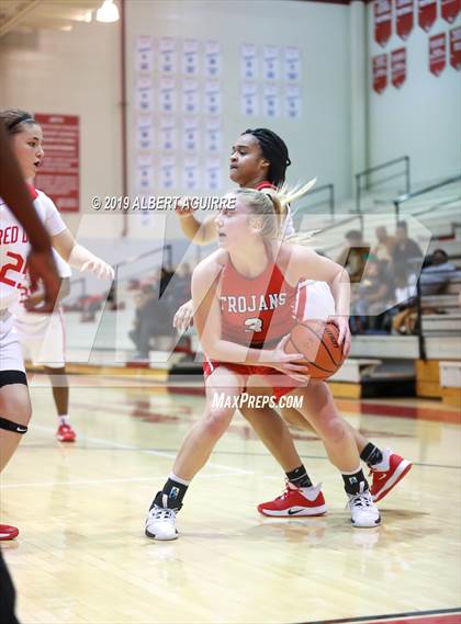 Thumbnail 1 in Center Grove @ Pike photogallery.