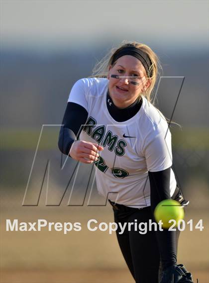 Thumbnail 1 in Chambersburg @ Central Dauphin photogallery.