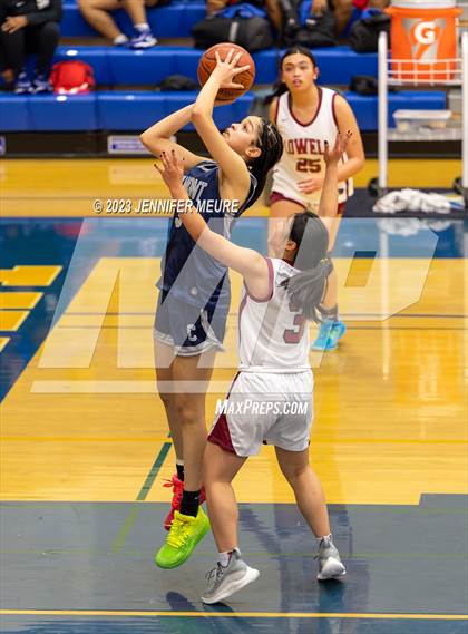 Thumbnail 2 in Lowell vs. Carlmont photogallery.