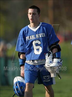 Thumbnail 1 in Pearl River @ Nanuet photogallery.