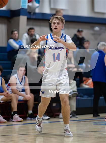 Thumbnail 2 in Credo vs St. Vincent de Paul photogallery.