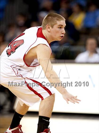 Thumbnail 2 in Covington Catholic @ Newport (KHSSA Ninth Region Semifinal) photogallery.